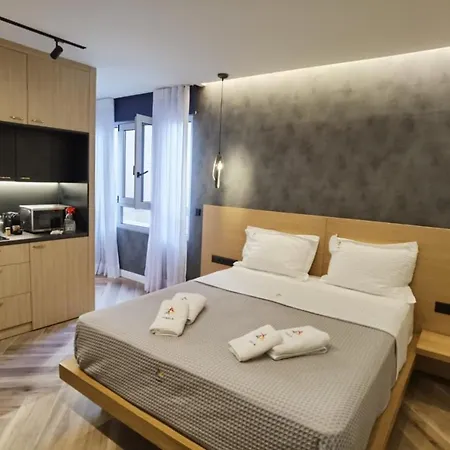 Triple A - Prime Location - Between Monastiraki & Syntagma Square-free Parking! Hotel apartamentowy
