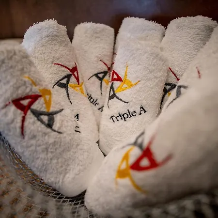 Hotel apartamentowy Triple A - Prime Location - Between Monastiraki & Syntagma Square-free Parking! *