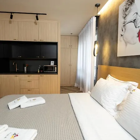Aparthotel Triple A - Prime Location - Between Monastiraki & Syntagma Square-free Parking! *